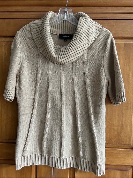 Jones Wear Sweaters - Jones New York Cream Short-Sleeve Cowl Neck Sweater Size L
